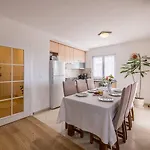 Apartment Nada *