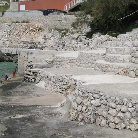 Nada Διαμέρισμα Τρογκίρ