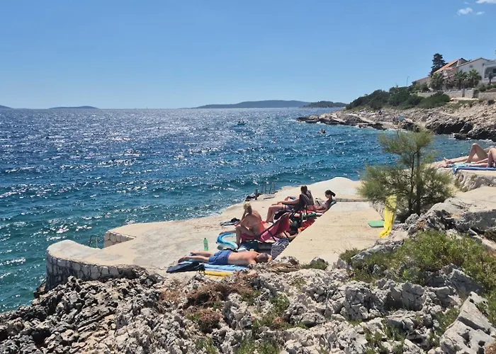 Nada Trogir